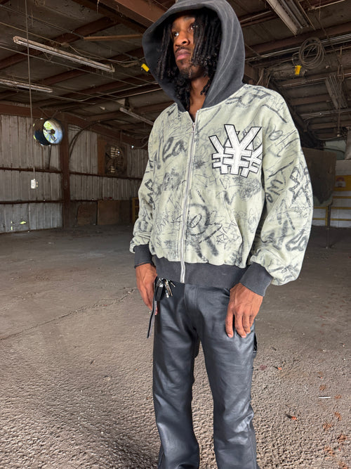 “OFF WHITE” WEALTH IN CHAOS